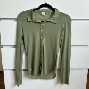 Wilfred Posse Longsleeve in Green